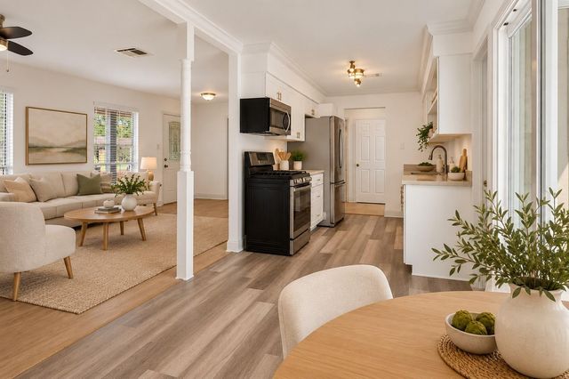 6717 Sharpcrest Street, Houston, TX 77074