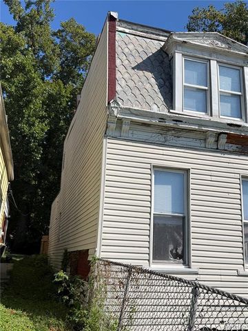 2233 Gasconade Street, St Louis, MO 63118