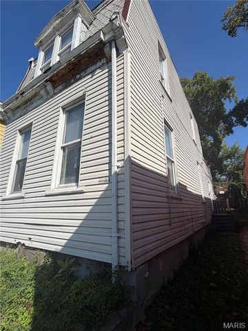 2233 Gasconade Street, St Louis, MO 63118