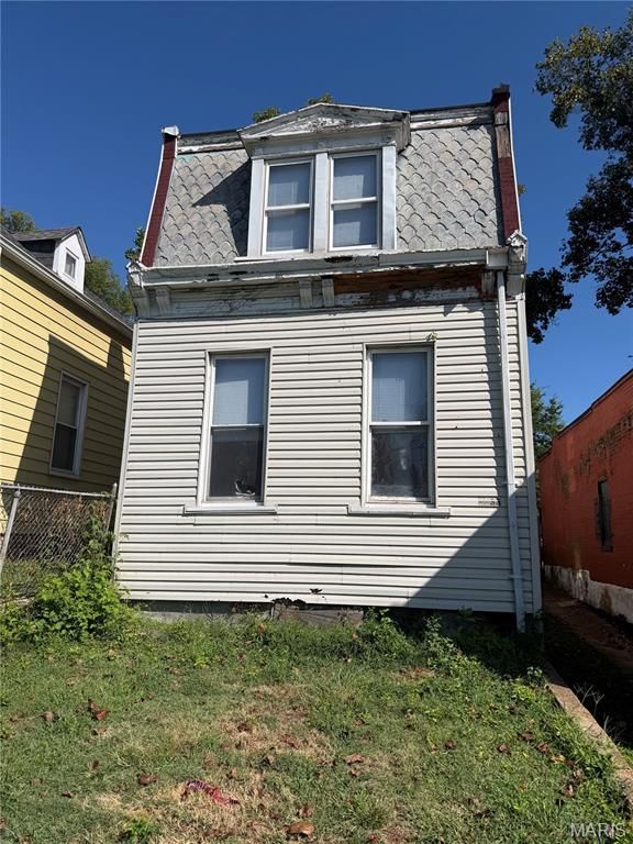 2233 Gasconade Street, St Louis, MO 63118
