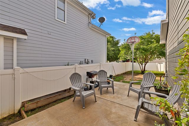 1208 Spanish Moss Drive, Savannah, TX 76227