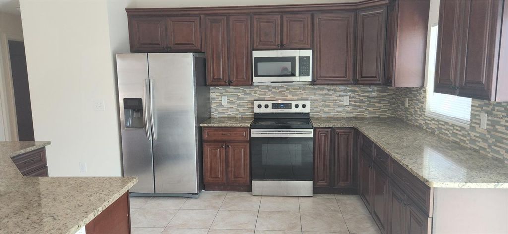 Image 12 of property listing at 3679 TRIANON DRIVE, Orlando, FL 32818