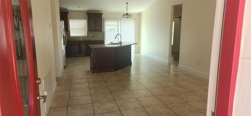Image 4 of property listing at 3679 TRIANON DRIVE, Orlando, FL 32818