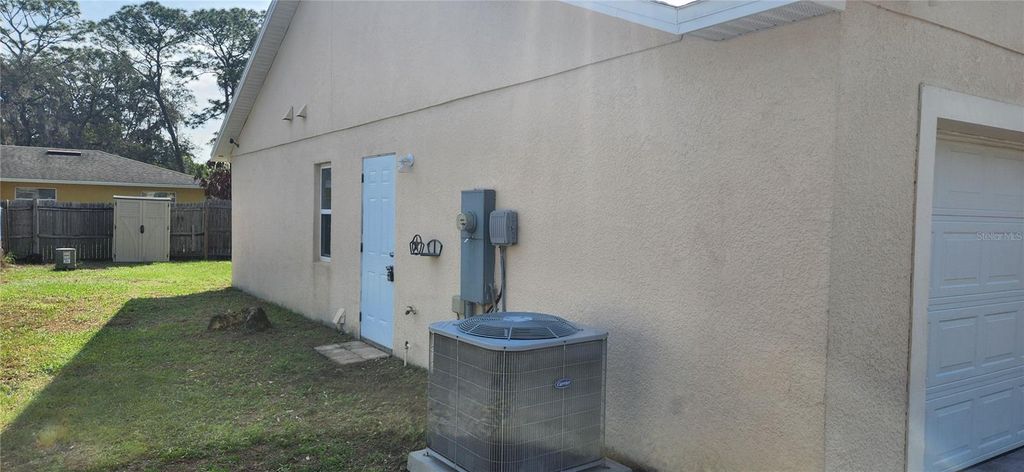 Image 48 of property listing at 3679 TRIANON DRIVE, Orlando, FL 32818