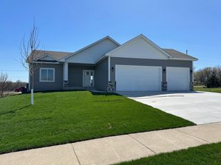 1230 Olivia Street SE, New Prague, MN 56071