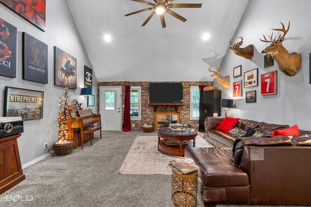 1034 Cattlemans Trail, Benton, LA 71006