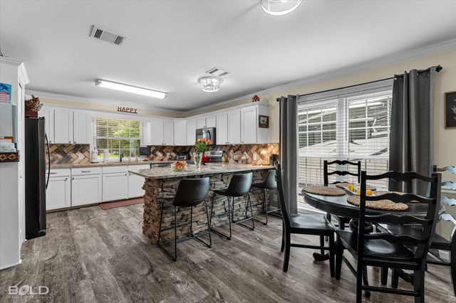 1034 Cattlemans Trail, Benton, LA 71006
