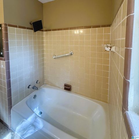 629 26TH AVENUE NW, Birmingham, AL 35215