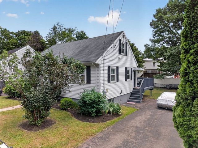 193 Pond St, Randolph, MA 02368