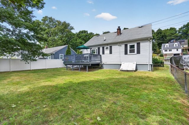 193 Pond St, Randolph, MA 02368