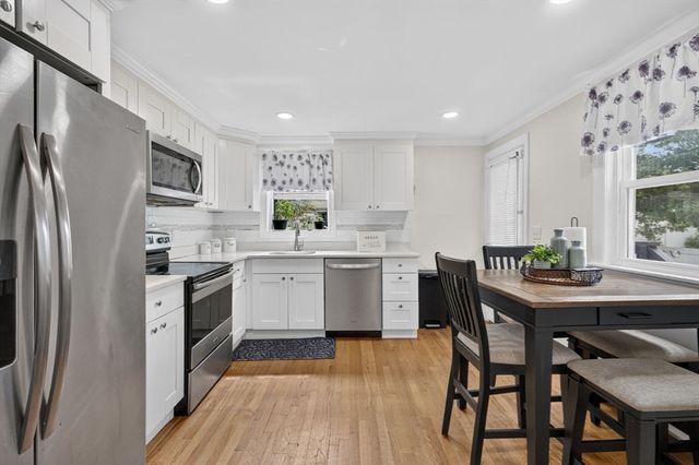 193 Pond St, Randolph, MA 02368