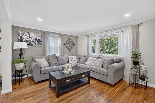 193 Pond St, Randolph, MA 02368