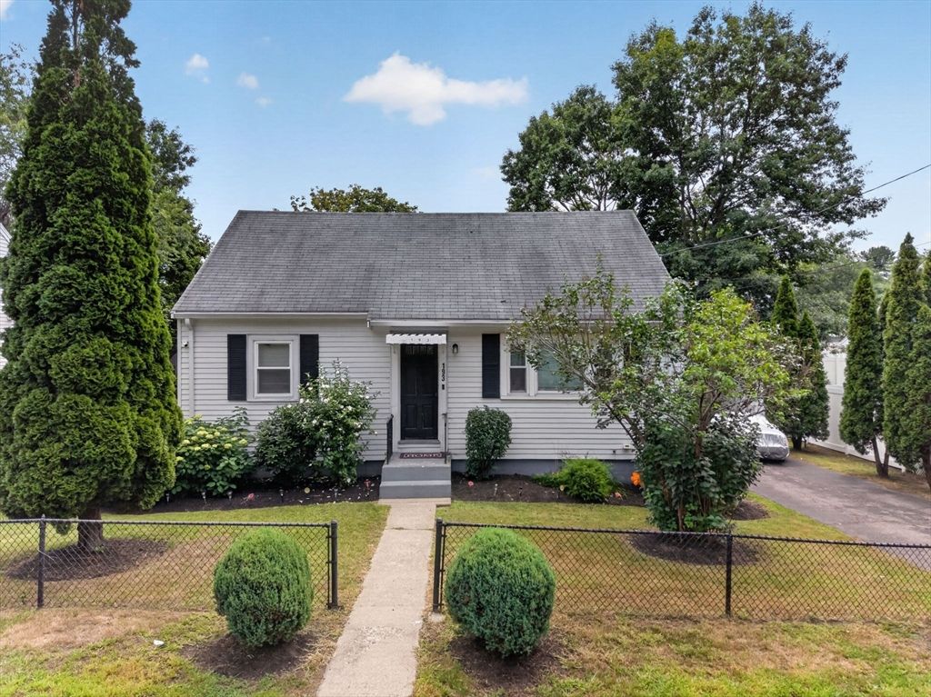 193 Pond St, Randolph, MA 02368