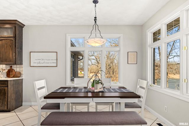 1828 WINGED FOOT Drive, Pekin, IL 61554