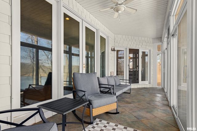 1828 WINGED FOOT Drive, Pekin, IL 61554