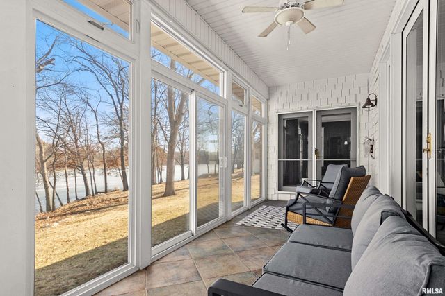 1828 WINGED FOOT Drive, Pekin, IL 61554