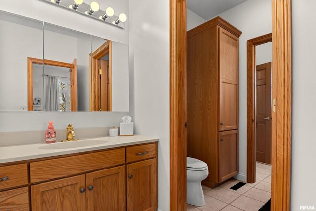 1828 WINGED FOOT Drive, Pekin, IL 61554