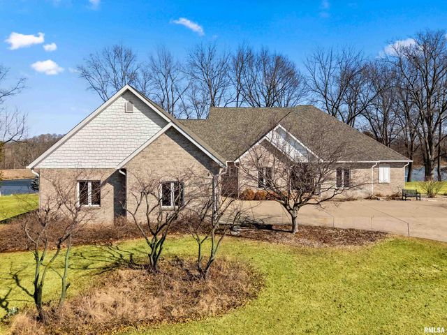 1828 WINGED FOOT Drive, Pekin, IL 61554