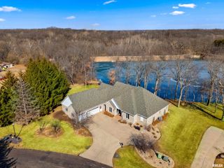 1828 WINGED FOOT Drive, Pekin, IL 61554