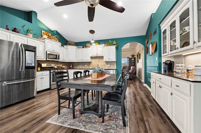 12208 Riviera Place, Farmington, AR 72730