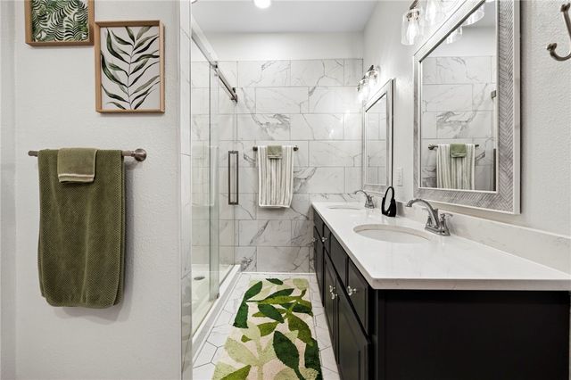 12208 Riviera Place, Farmington, AR 72730