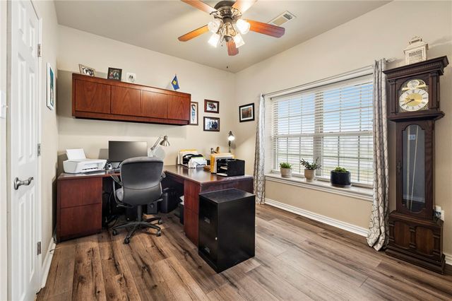 12208 Riviera Place, Farmington, AR 72730