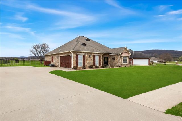 12208 Riviera Place, Farmington, AR 72730