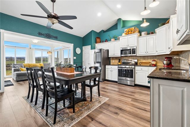 12208 Riviera Place, Farmington, AR 72730