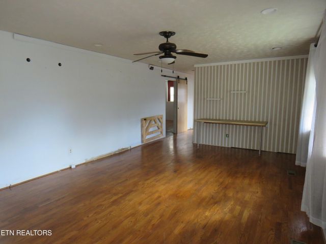 4330 Fulton Rd, Corryton, TN 37721