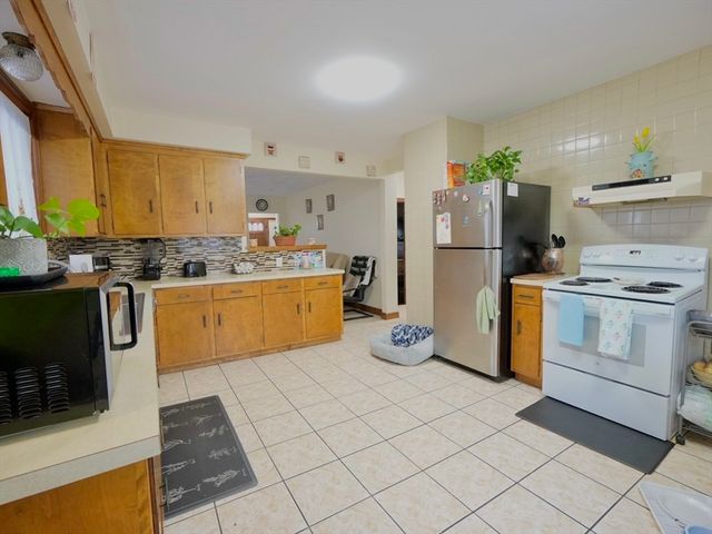 462 American Legion Hwy, Revere, MA 02151