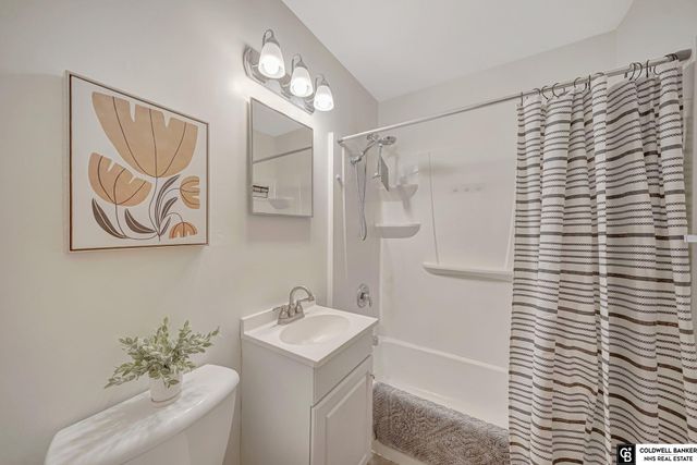 5125 GREENWOOD Street, Lincoln, NE 68504