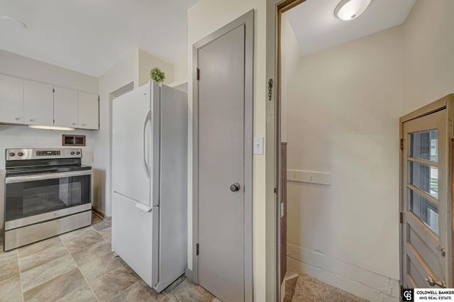 5125 GREENWOOD Street, Lincoln, NE 68504