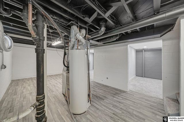 5125 GREENWOOD Street, Lincoln, NE 68504