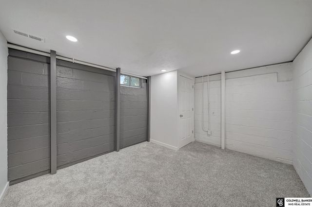 5125 GREENWOOD Street, Lincoln, NE 68504