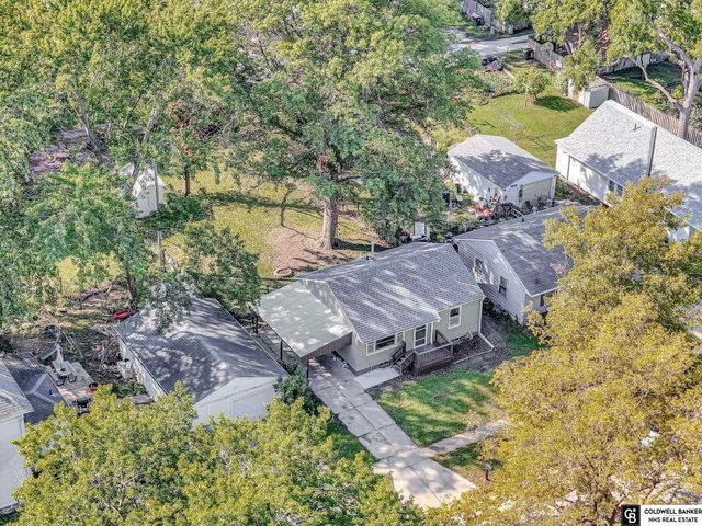 5125 GREENWOOD Street, Lincoln, NE 68504