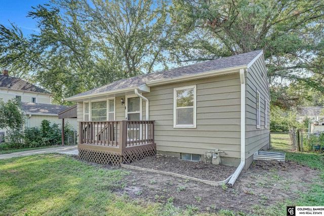 5125 GREENWOOD Street, Lincoln, NE 68504