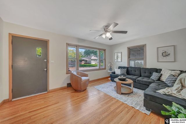 5125 GREENWOOD Street, Lincoln, NE 68504