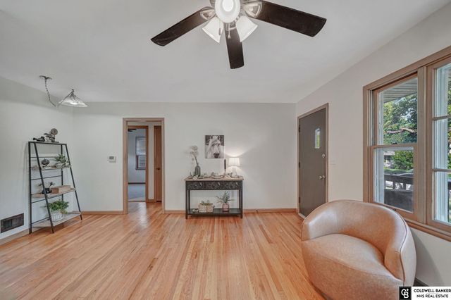 5125 GREENWOOD Street, Lincoln, NE 68504