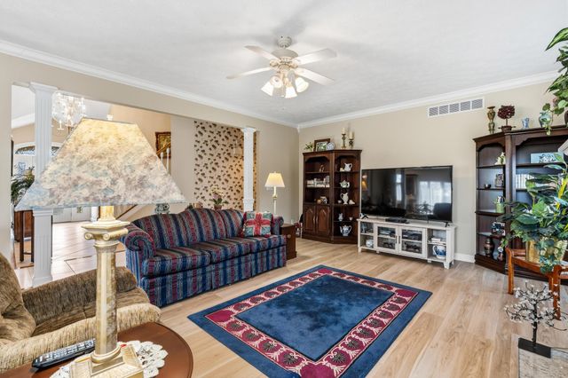 999 Brookwood Drive 999 Brookwood Drive, Troy, OH 45373