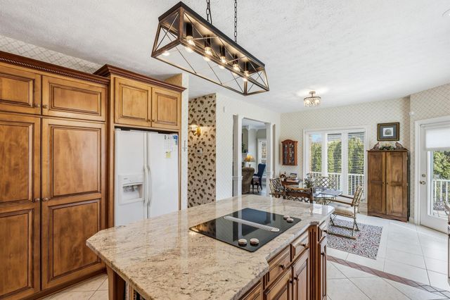 999 Brookwood Drive 999 Brookwood Drive, Troy, OH 45373