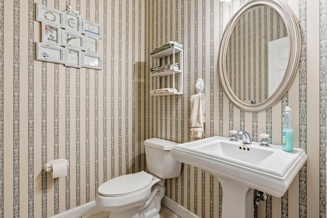 999 Brookwood Drive 999 Brookwood Drive, Troy, OH 45373