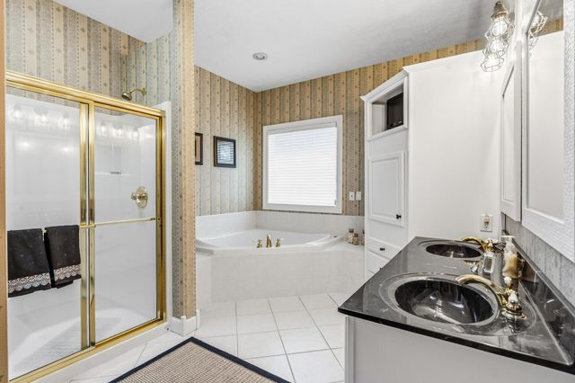 999 Brookwood Drive 999 Brookwood Drive, Troy, OH 45373