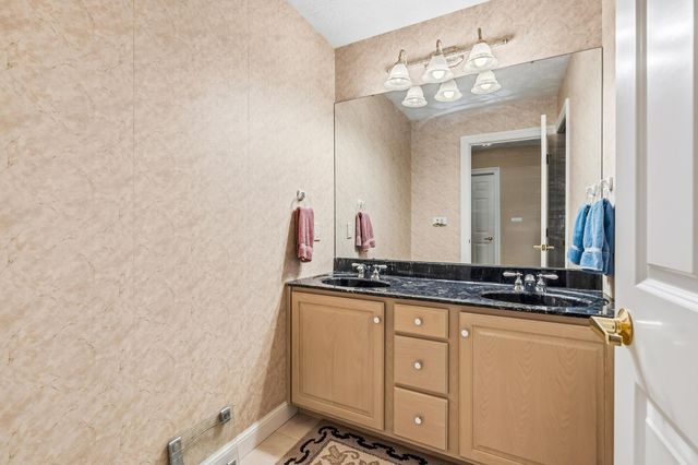 999 Brookwood Drive 999 Brookwood Drive, Troy, OH 45373