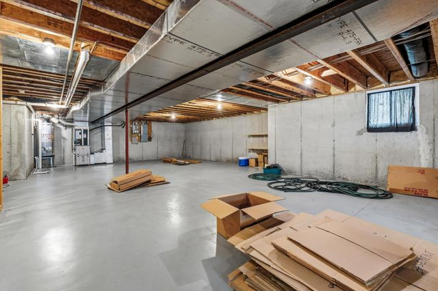 999 Brookwood Drive 999 Brookwood Drive, Troy, OH 45373