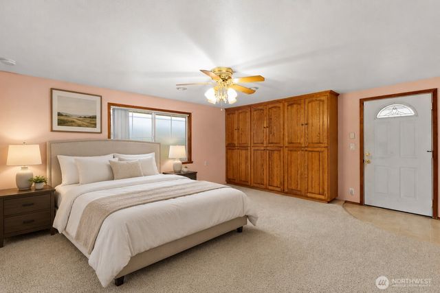 426 4th Avenue SE, Pacific, WA 98047