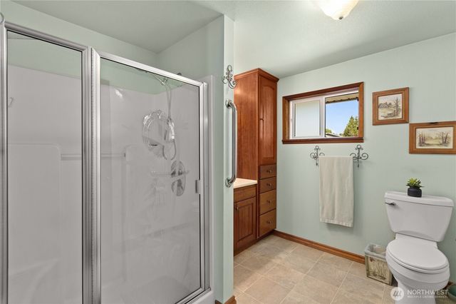 426 4th Avenue SE, Pacific, WA 98047