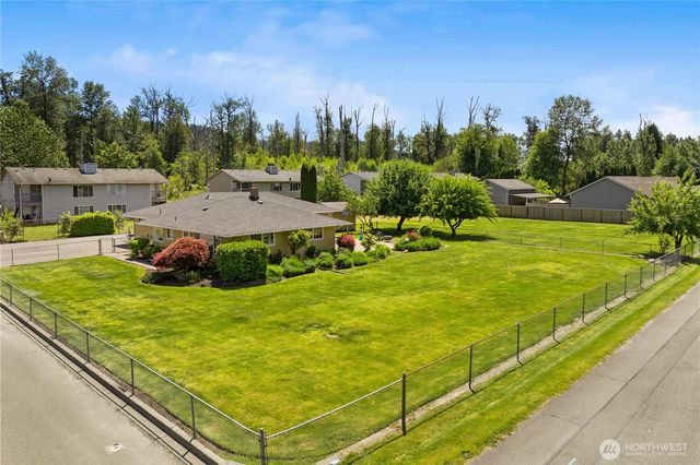 426 4th Avenue SE, Pacific, WA 98047