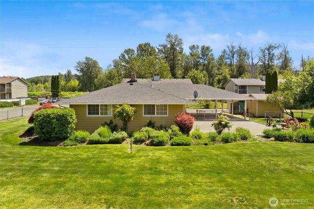 426 4th Avenue SE, Pacific, WA 98047