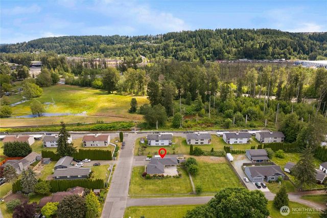 426 4th Avenue SE, Pacific, WA 98047
