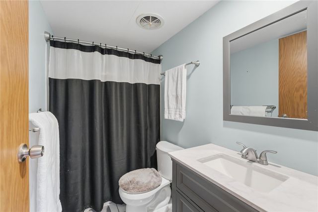 10 Lear Drive, Coventry, RI 02816